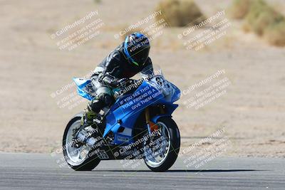 media/Oct-19-2024-CVMA (Sat) [[7df39c5a0d]]/Race 4-Formula Middleweight/